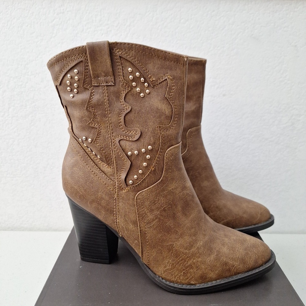 Leila Stone Jordin Boots, Cowboy-Style Faux Leather Brown Womens 7.5 Embellished